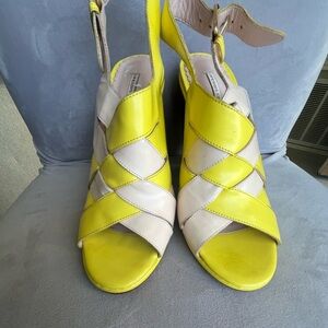 Opening Ceremony Women's Yellow Leather Platform Sandals Heels Size US 7.5